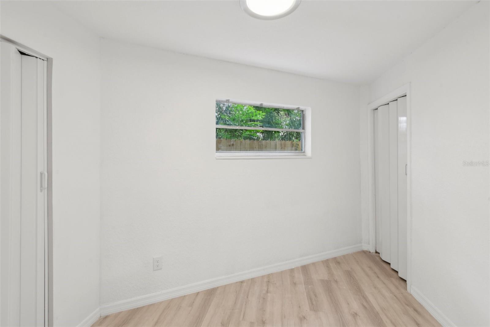Image 16 of 36 For 9404 Mulberry Street