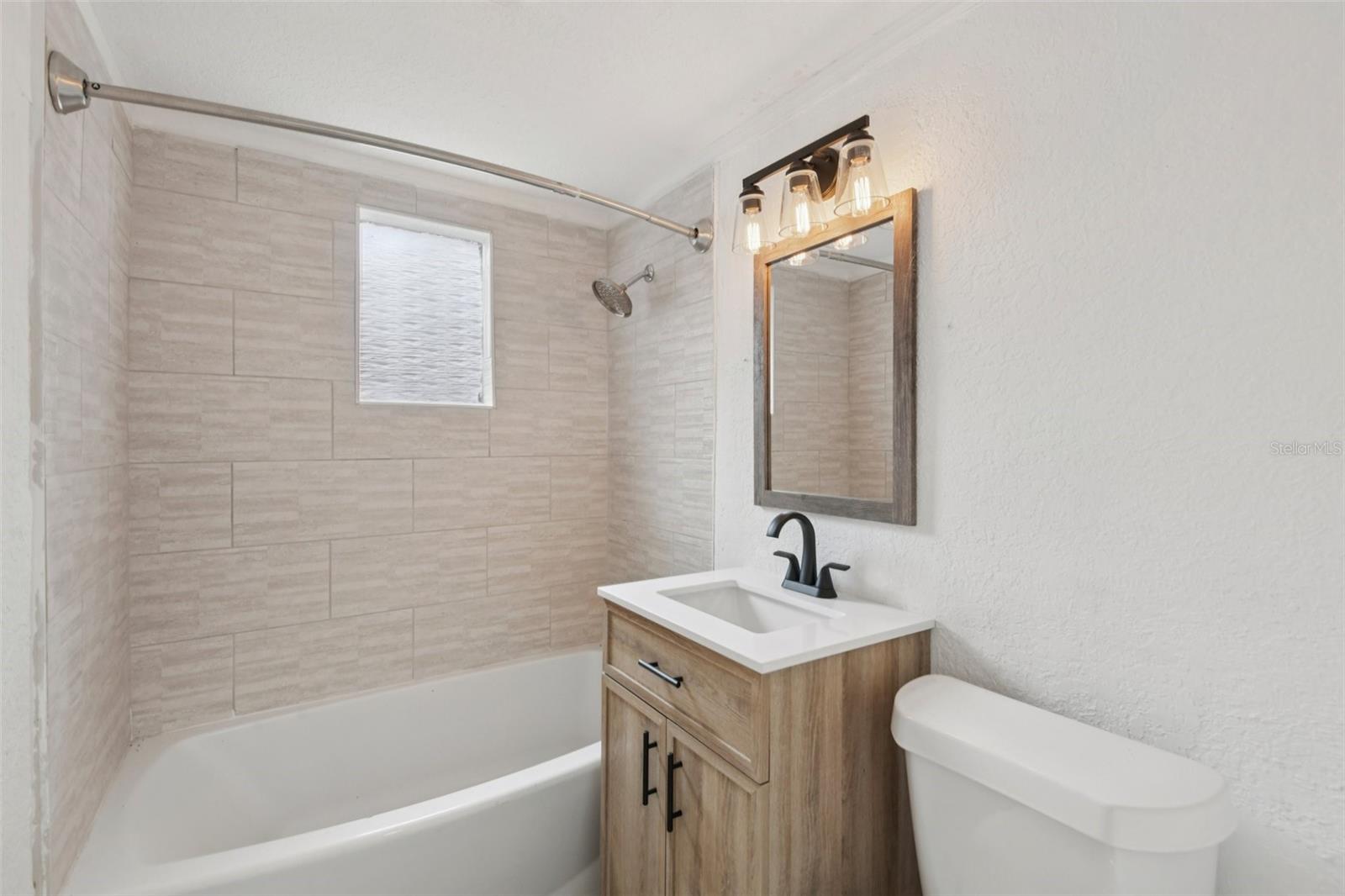 Image 18 of 36 For 9404 Mulberry Street