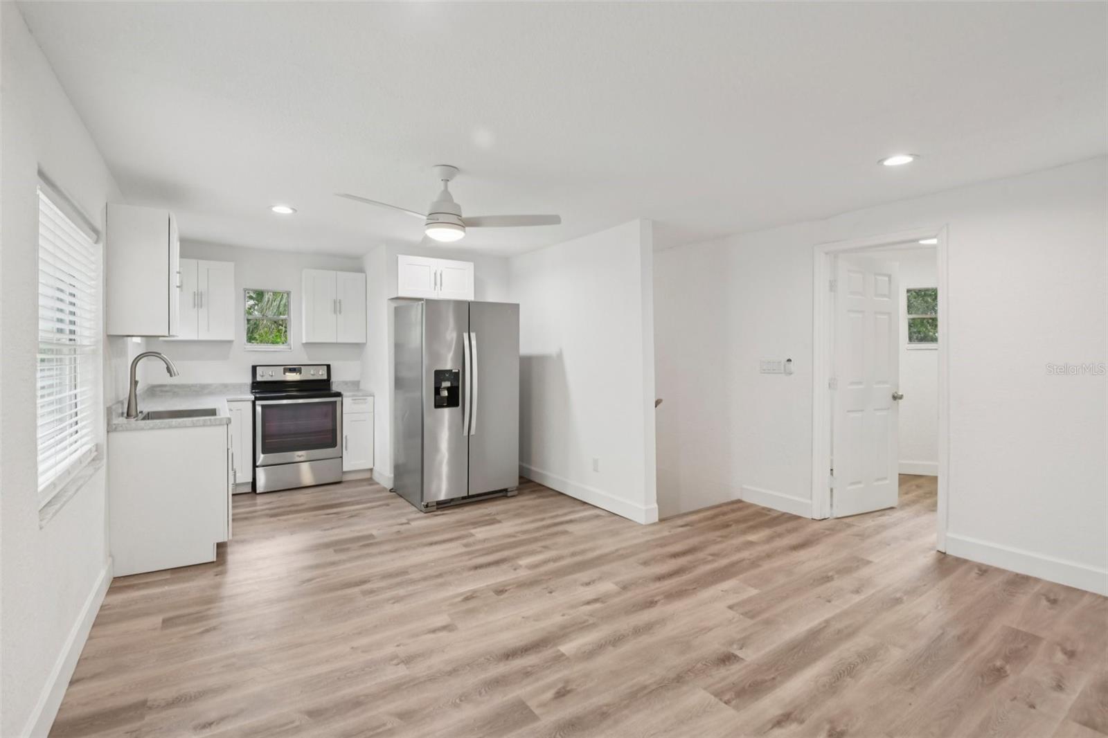 Image 9 of 36 For 9404 Mulberry Street
