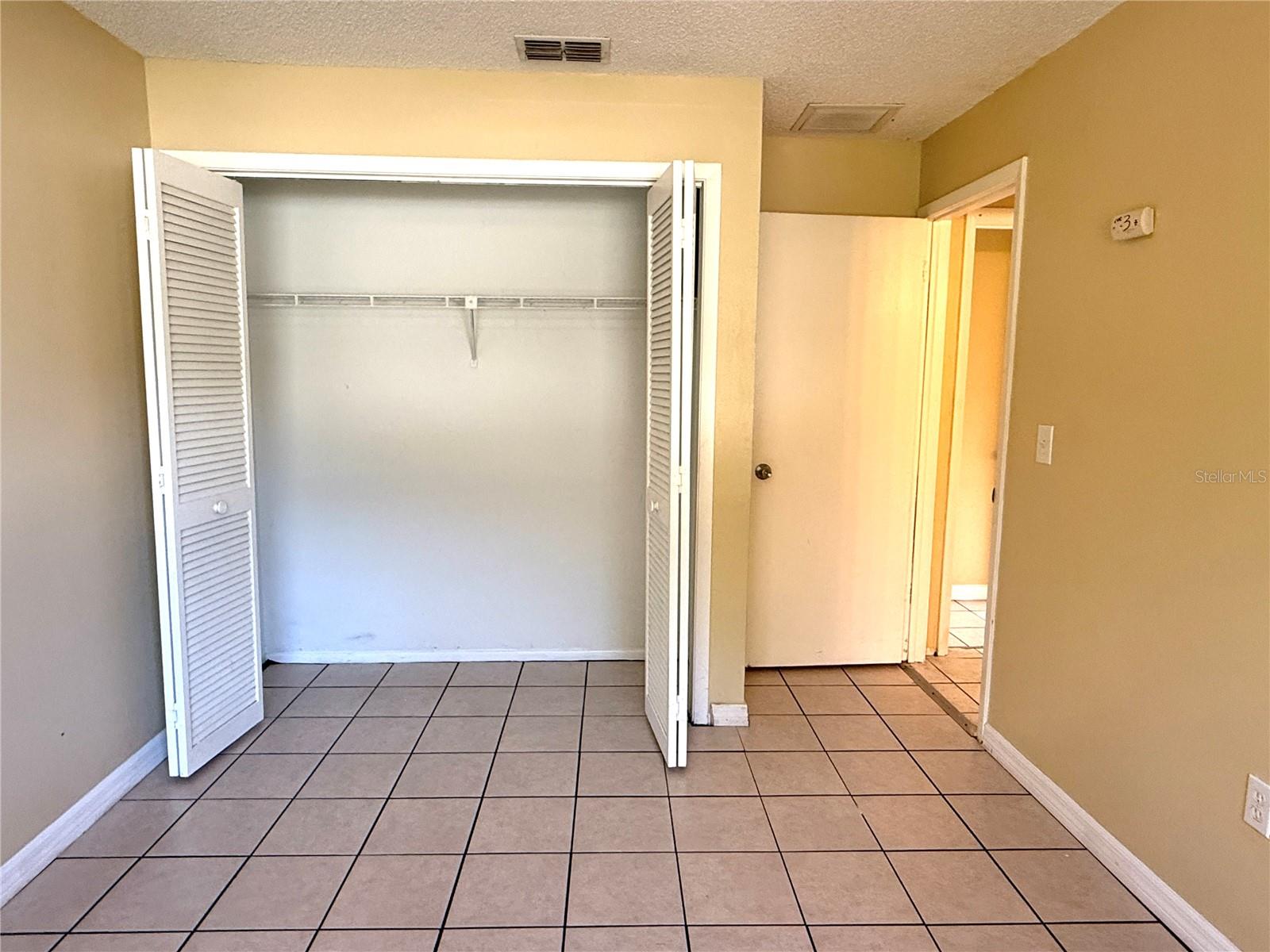 Image 6 of 18 For 6063 Shingler Avenue