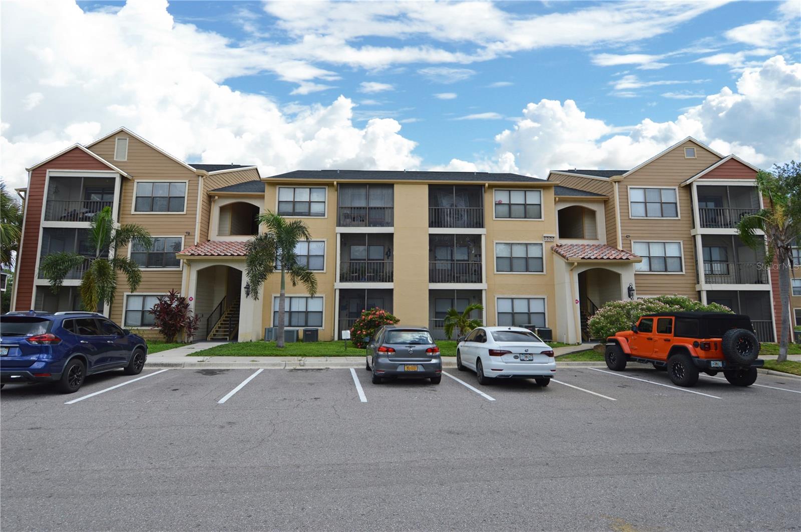 Image 2 of 73 For 11901 4th Street N 9105