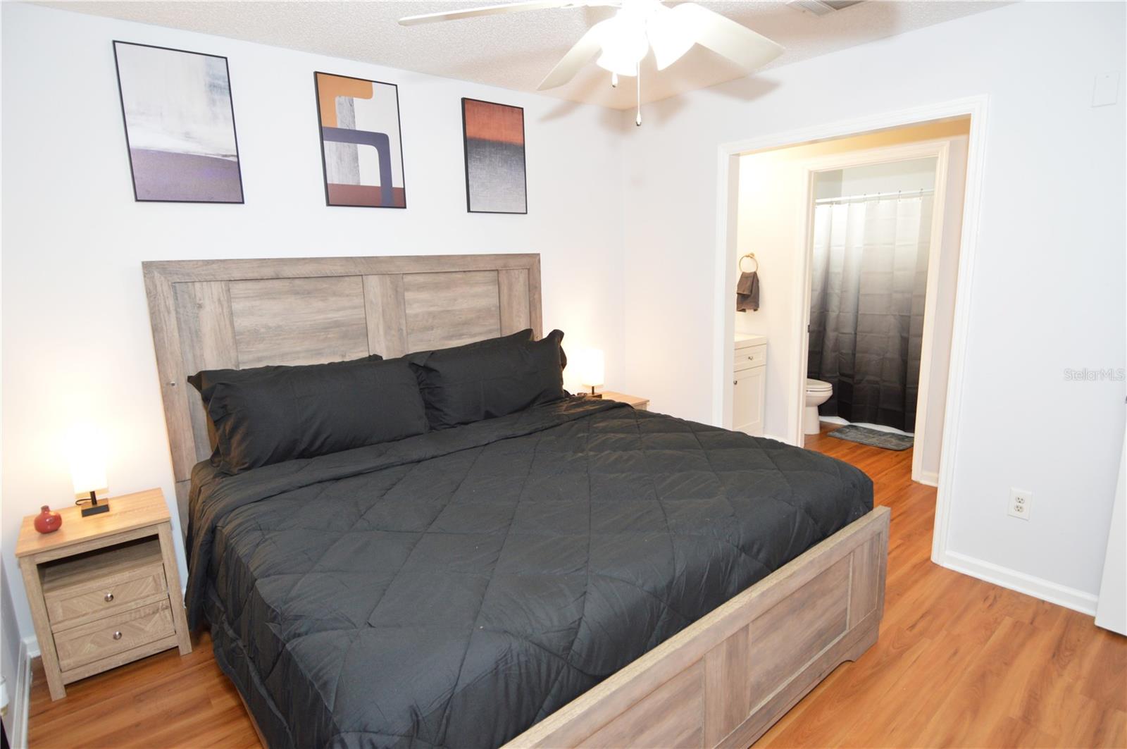 Image 21 of 73 For 11901 4th Street N 9105