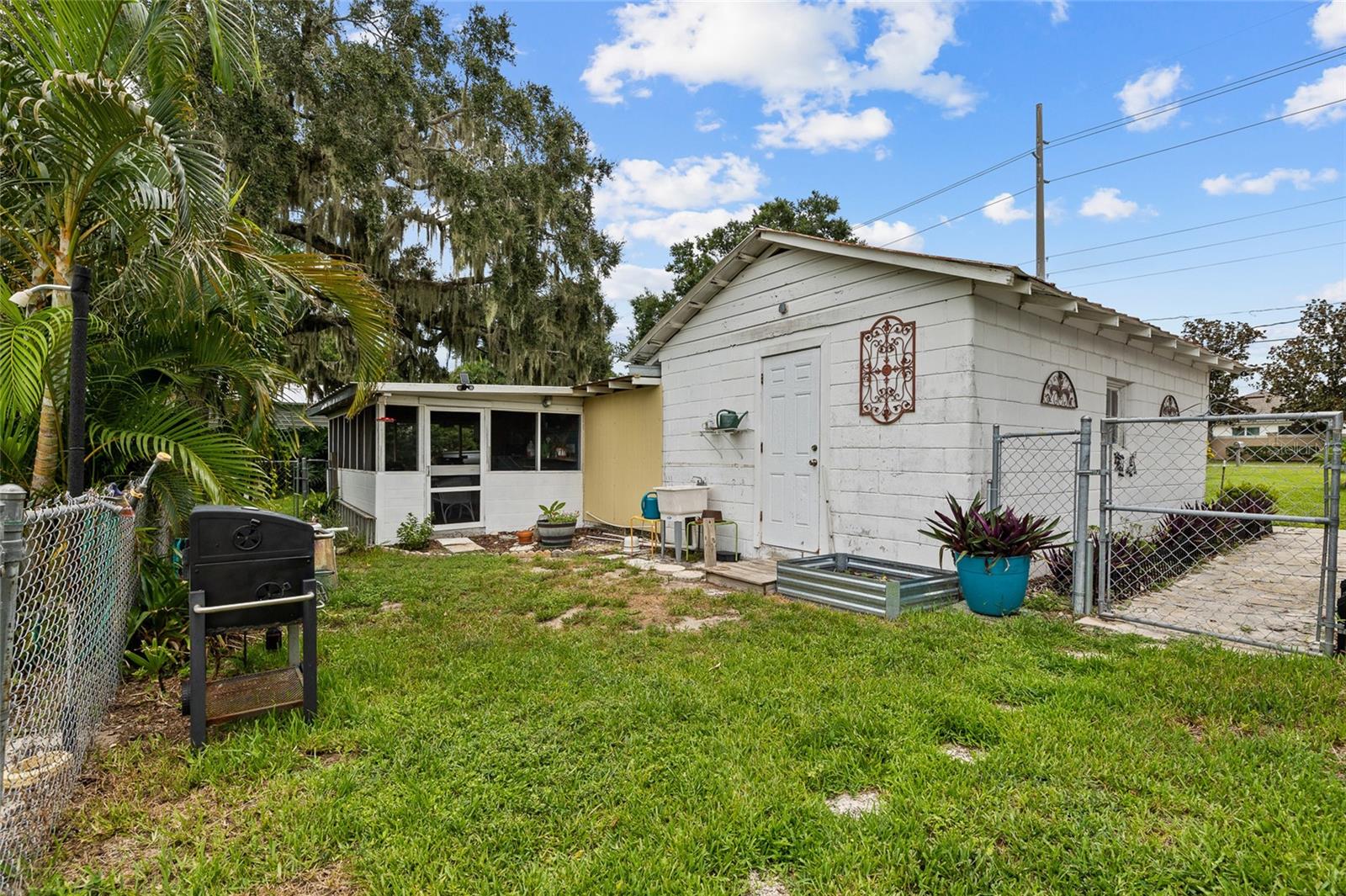 Image 37 of 42 For 765 Pierce Street