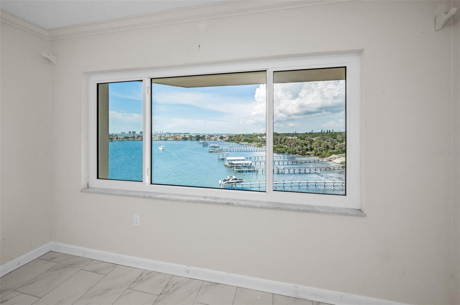 Image 29 of 87 For 100 Bluff View Drive 608c