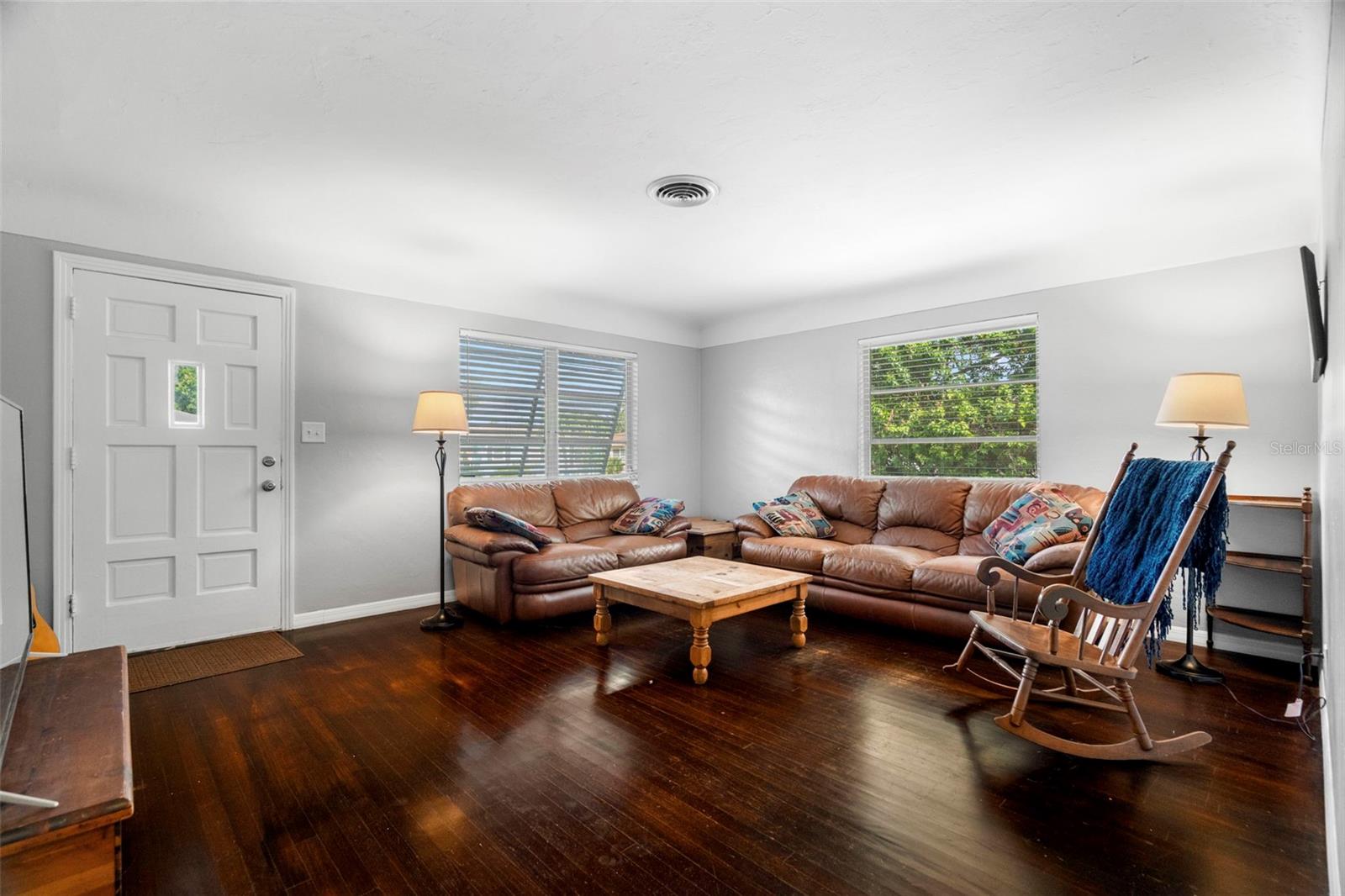 Image 5 of 39 For 2020 58th Street S