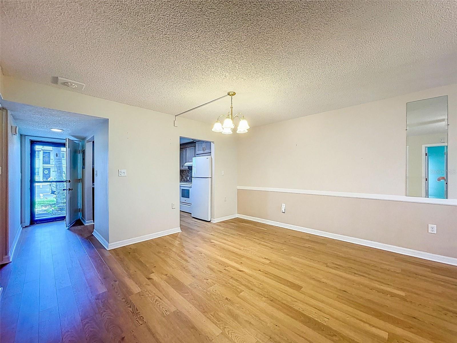 Image 17 of 47 For 1100 East Bay Drive 38