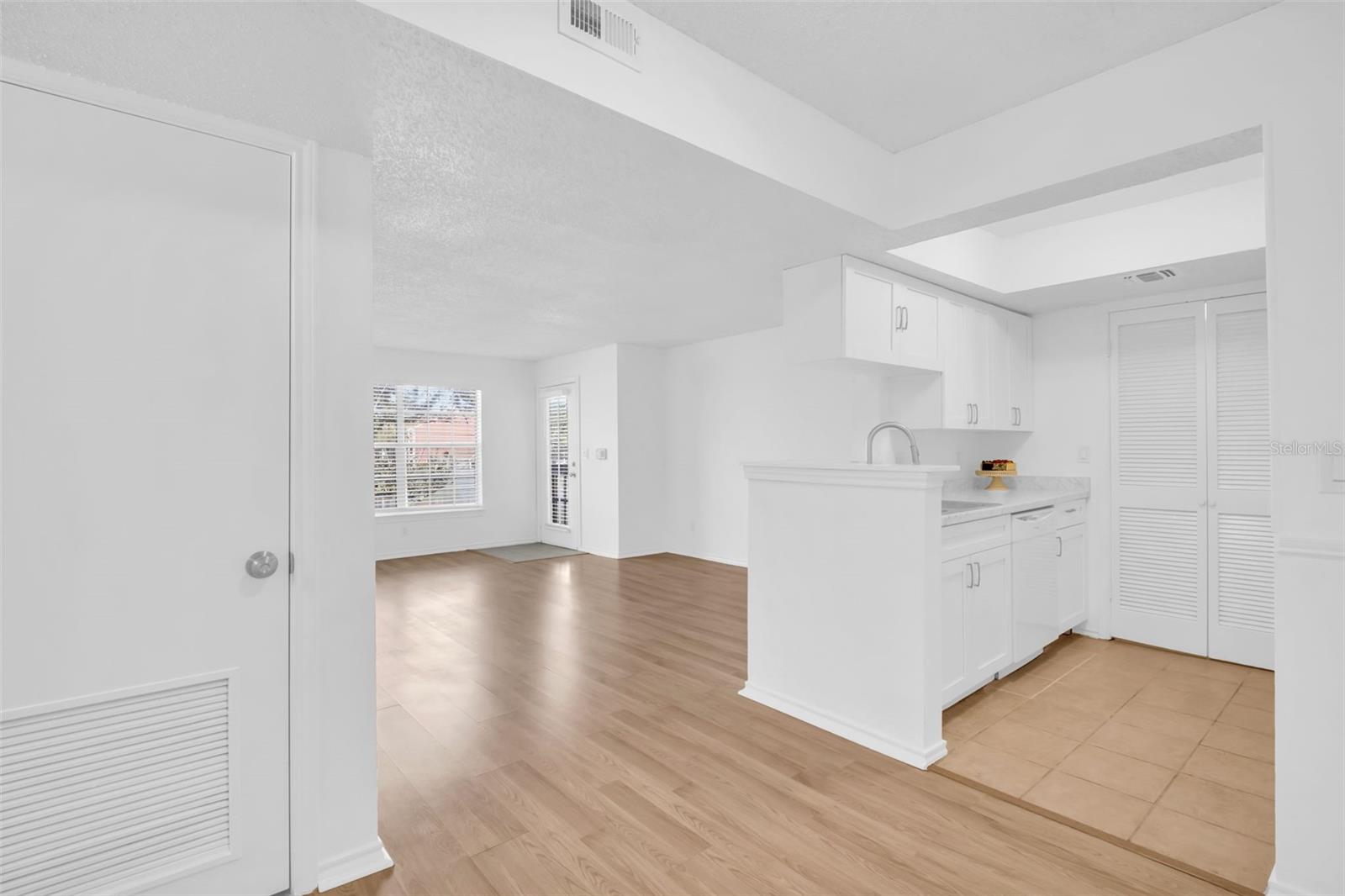 Image 7 of 33 For 10200 Gandy Boulevard N 1308