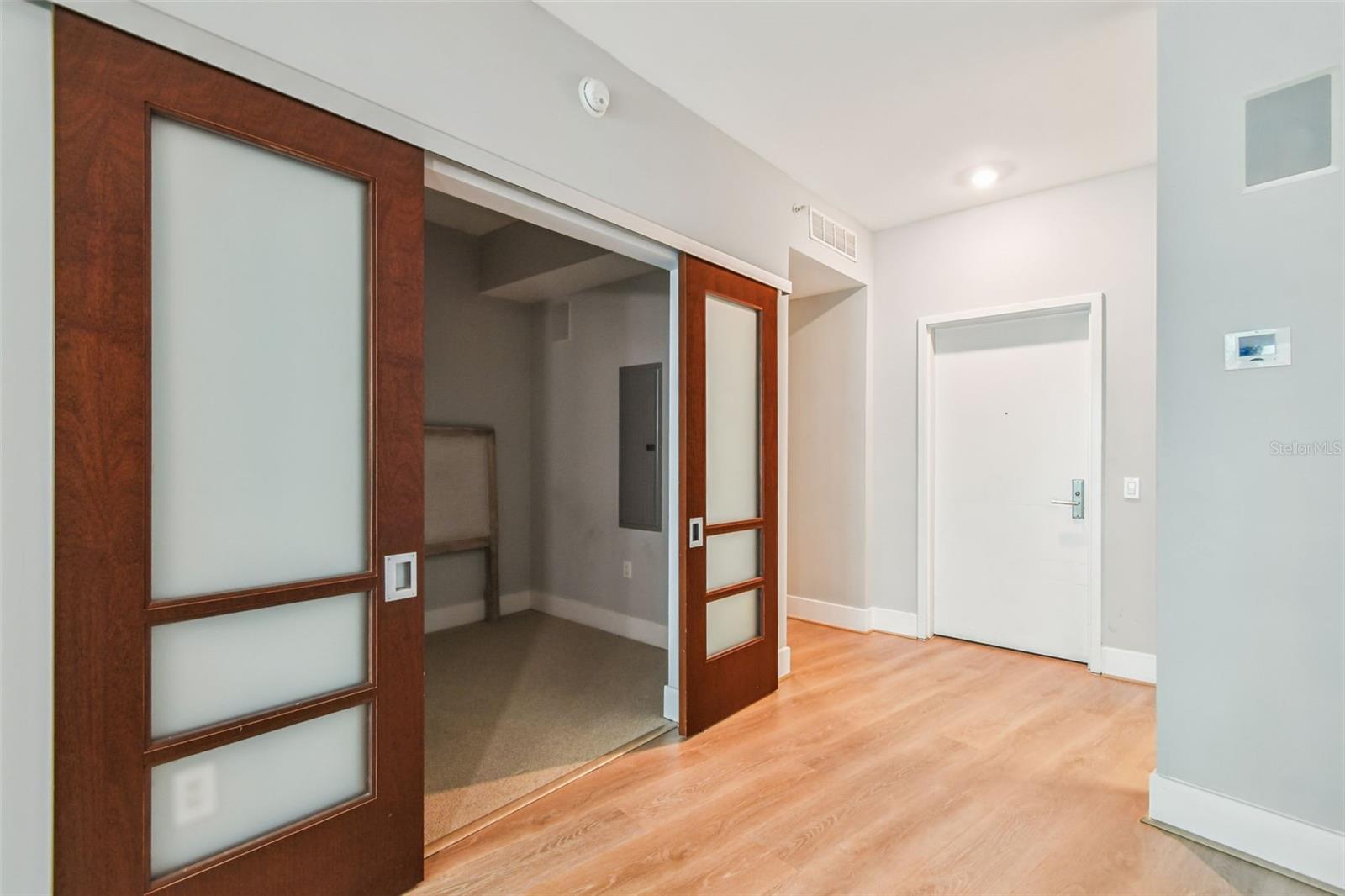 Image 14 of 53 For 111 12th Street 1419