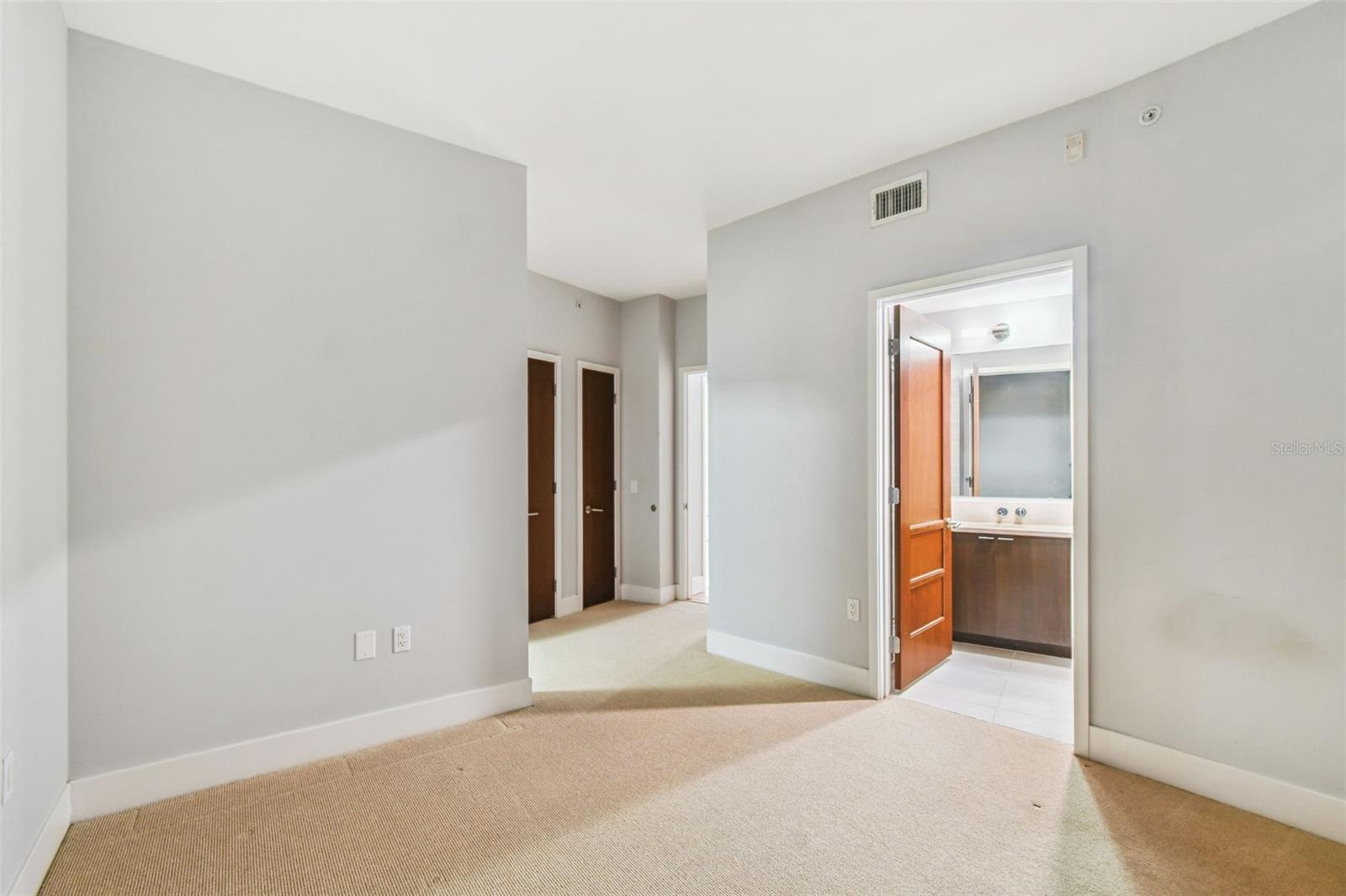 Image 30 of 53 For 111 12th Street 1419