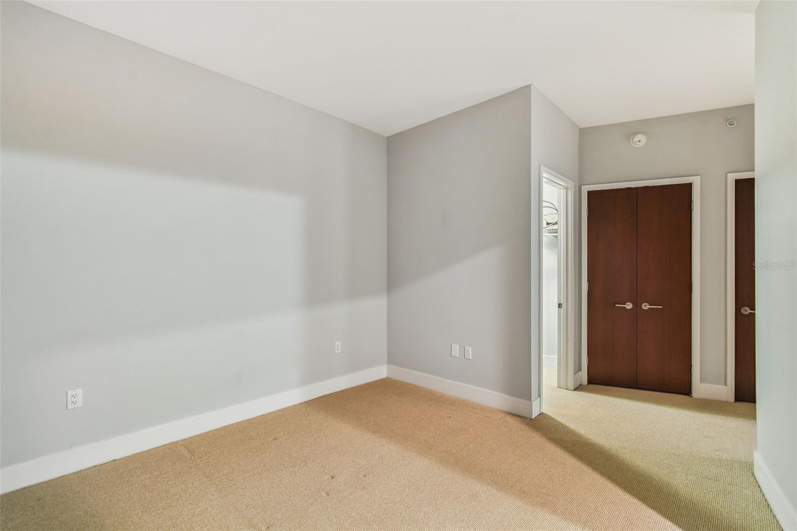 Image 31 of 53 For 111 12th Street 1419