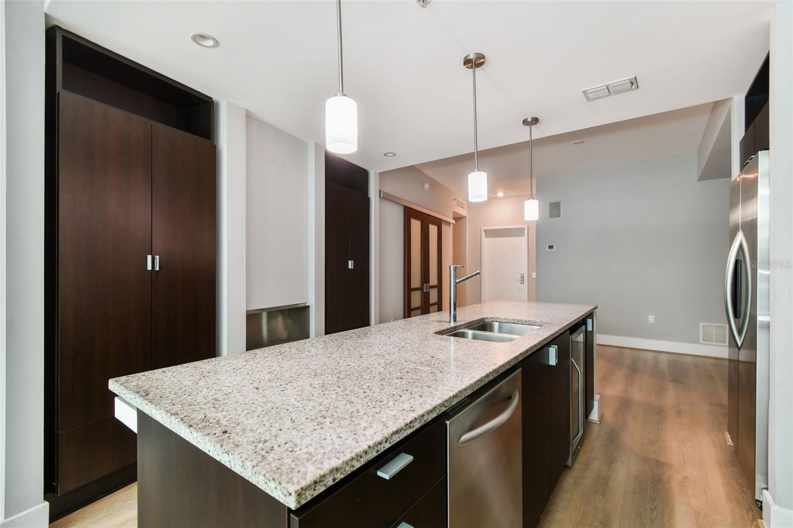 Image 6 of 53 For 111 12th Street 1419
