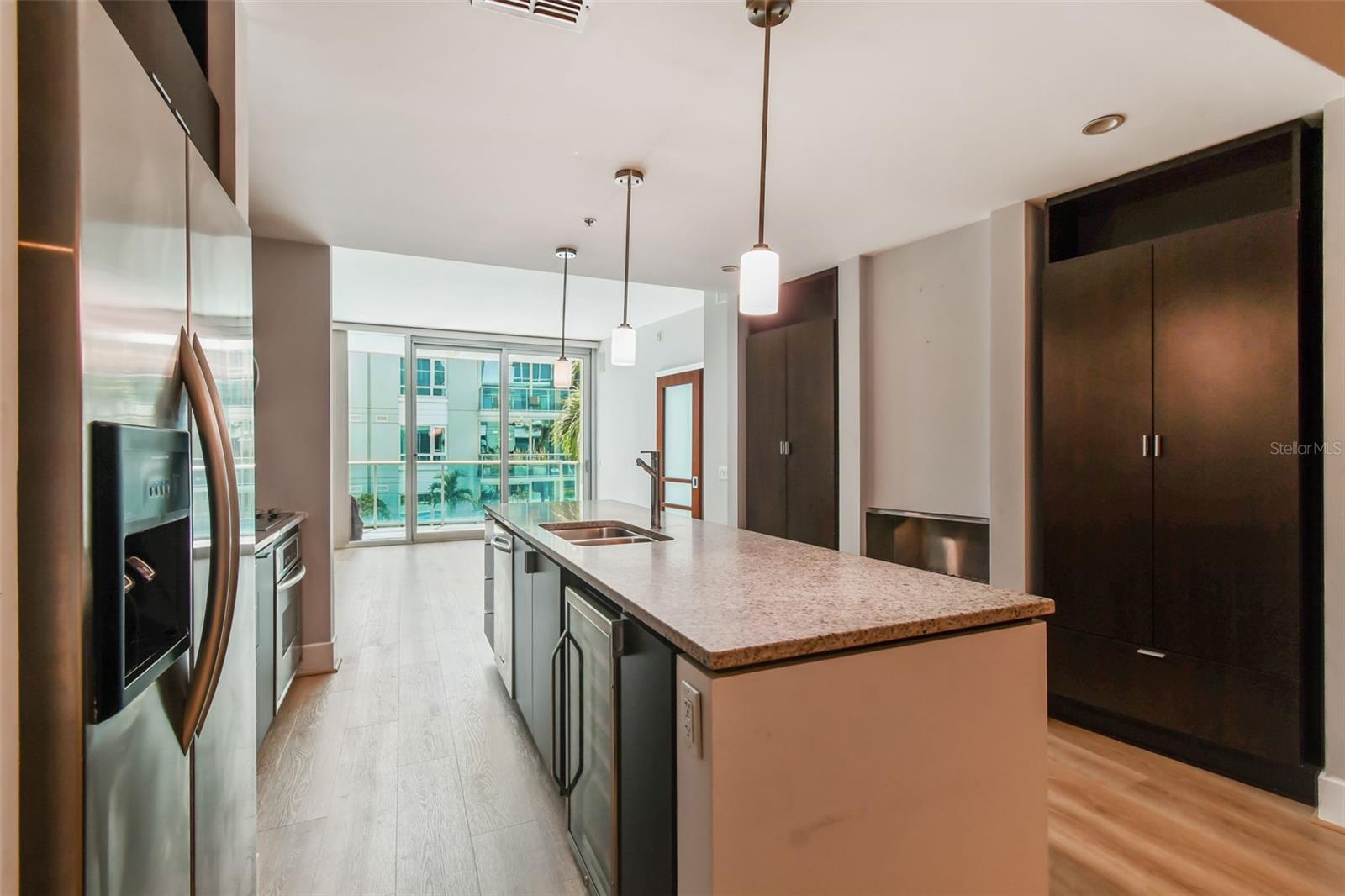Image 9 of 53 For 111 12th Street 1419