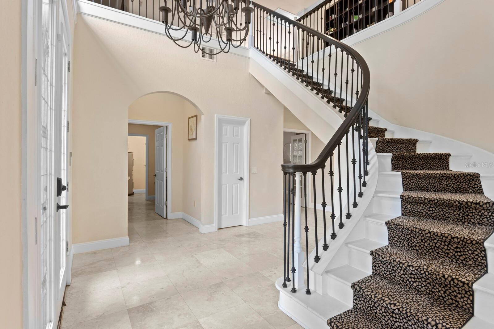 Image 3 of 43 For 1645 Rosery Road Ne