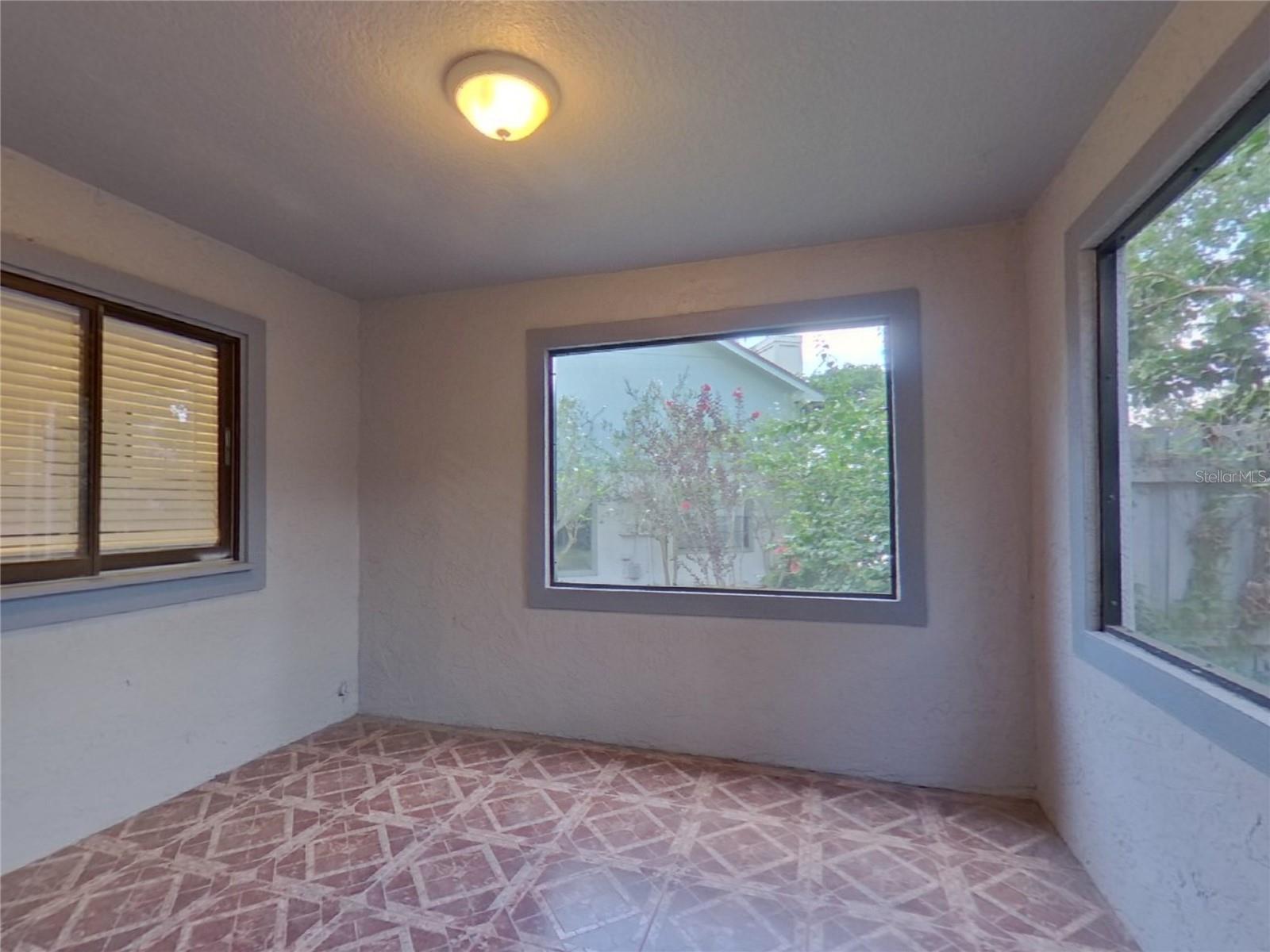 Image 16 of 18 For 3517 Exeter Court