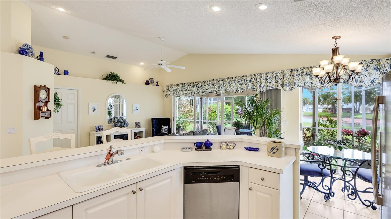 Image 15 of 32 For 4909 Linsey Court 0