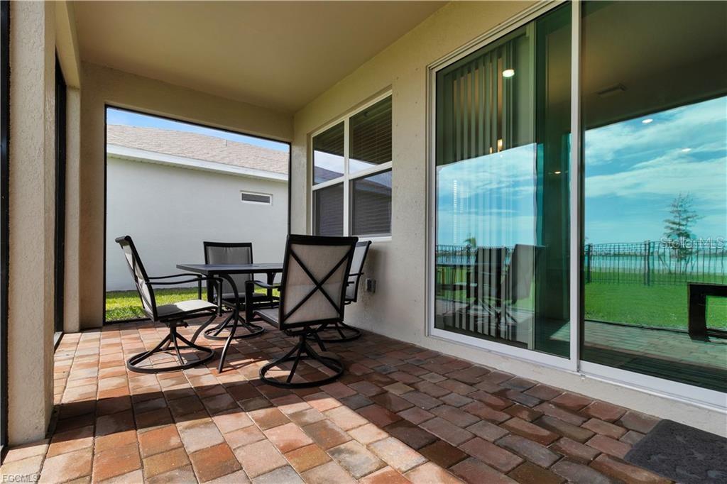 Image 12 of 15 For 872 Stonewater Lake Terrace