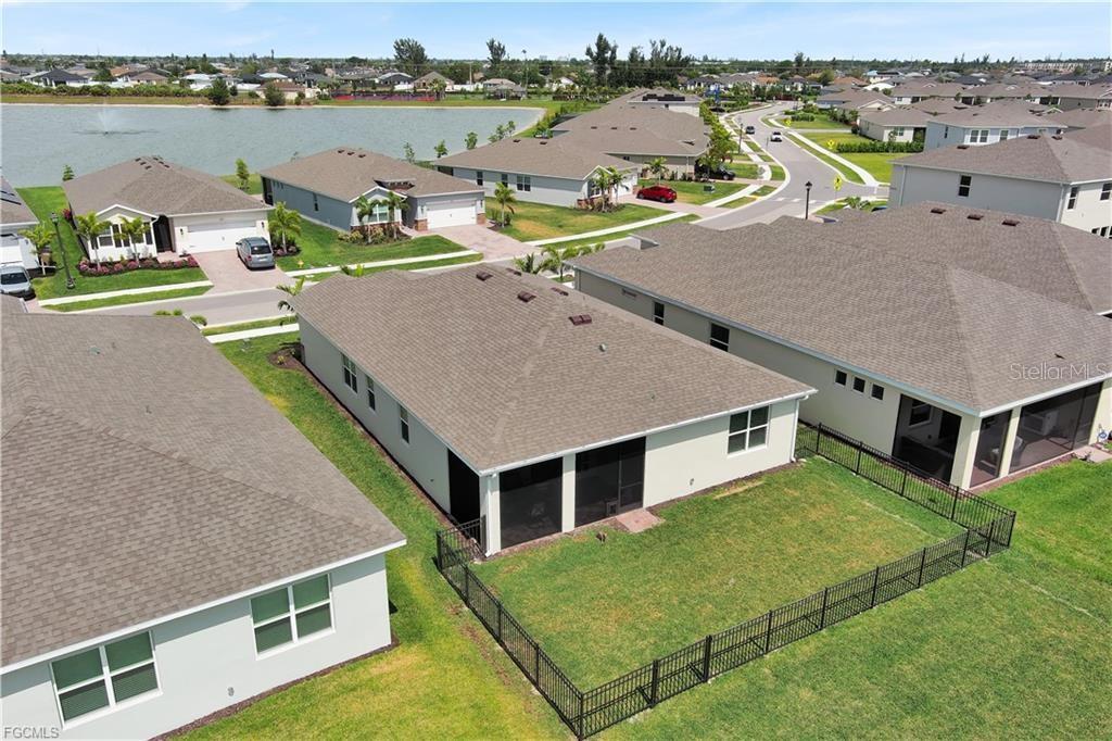 Image 13 of 15 For 872 Stonewater Lake Terrace