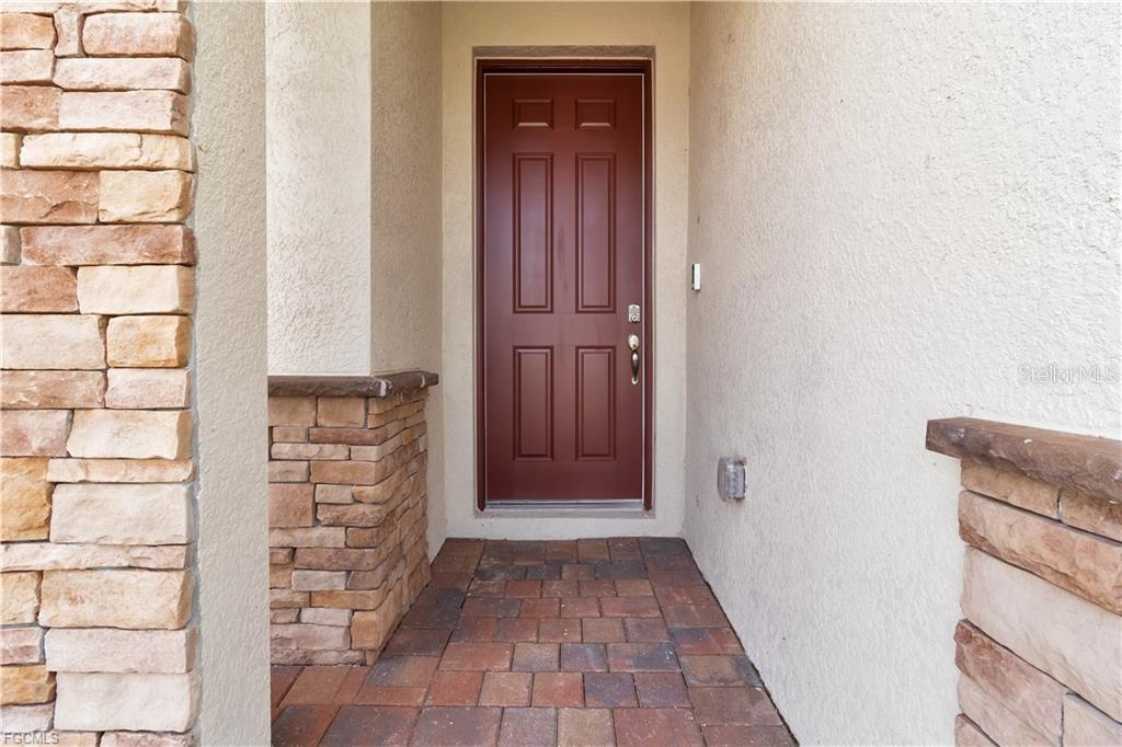 Image 2 of 15 For 872 Stonewater Lake Terrace
