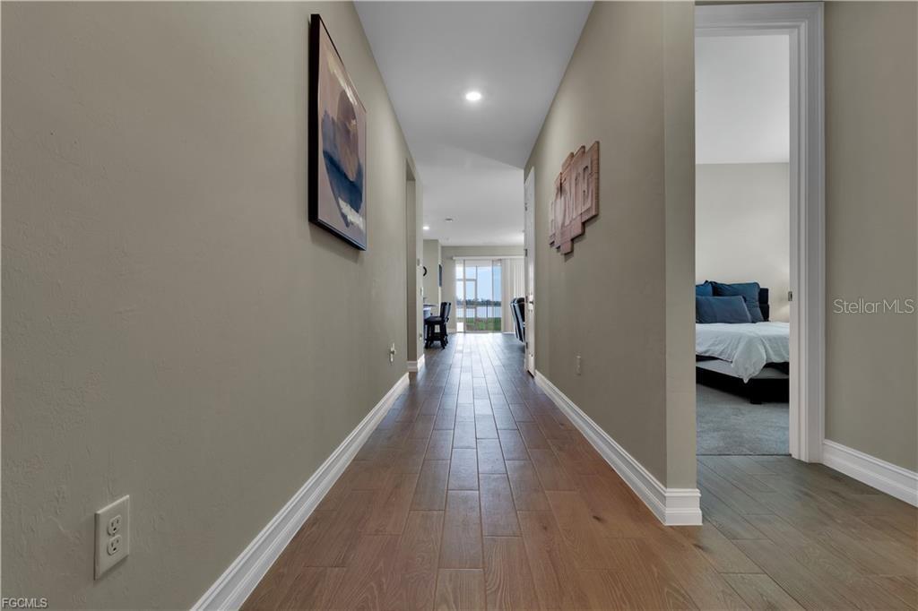 Image 3 of 15 For 872 Stonewater Lake Terrace