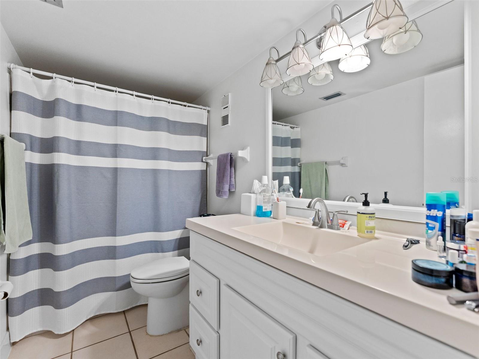Image 13 of 27 For 4507 Oak Drive P41