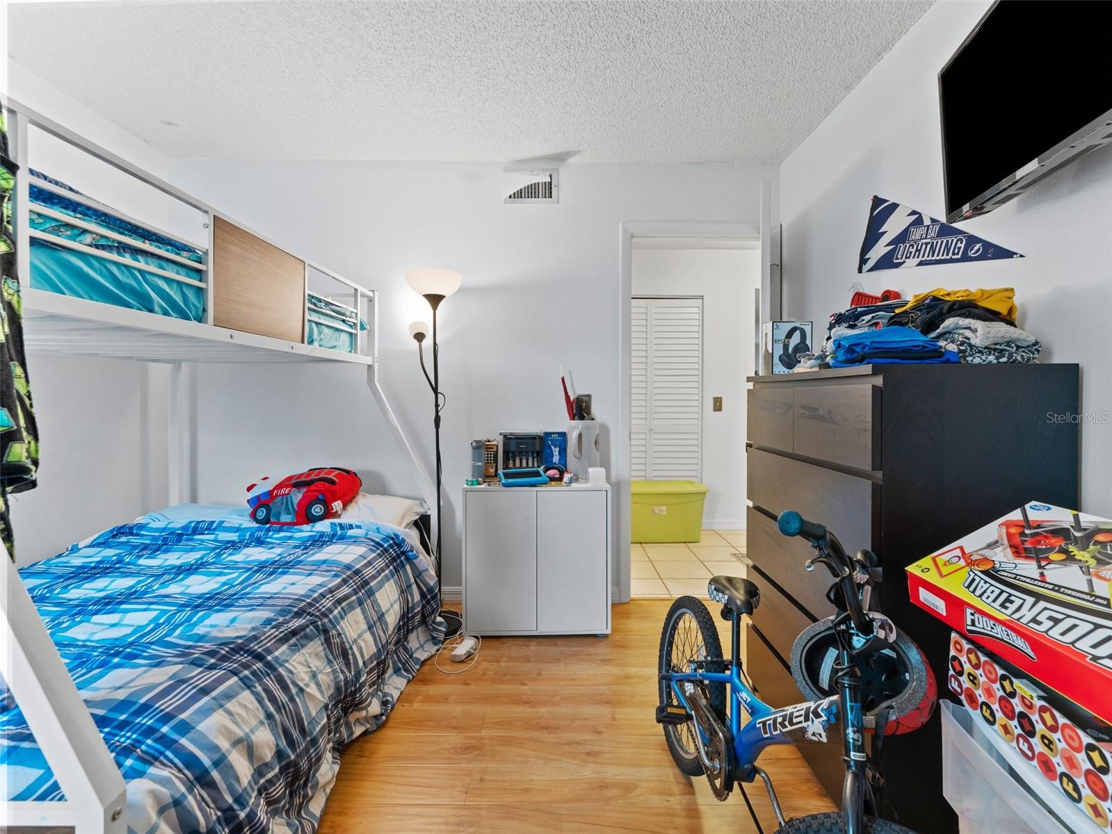 Image 16 of 27 For 4507 Oak Drive P41