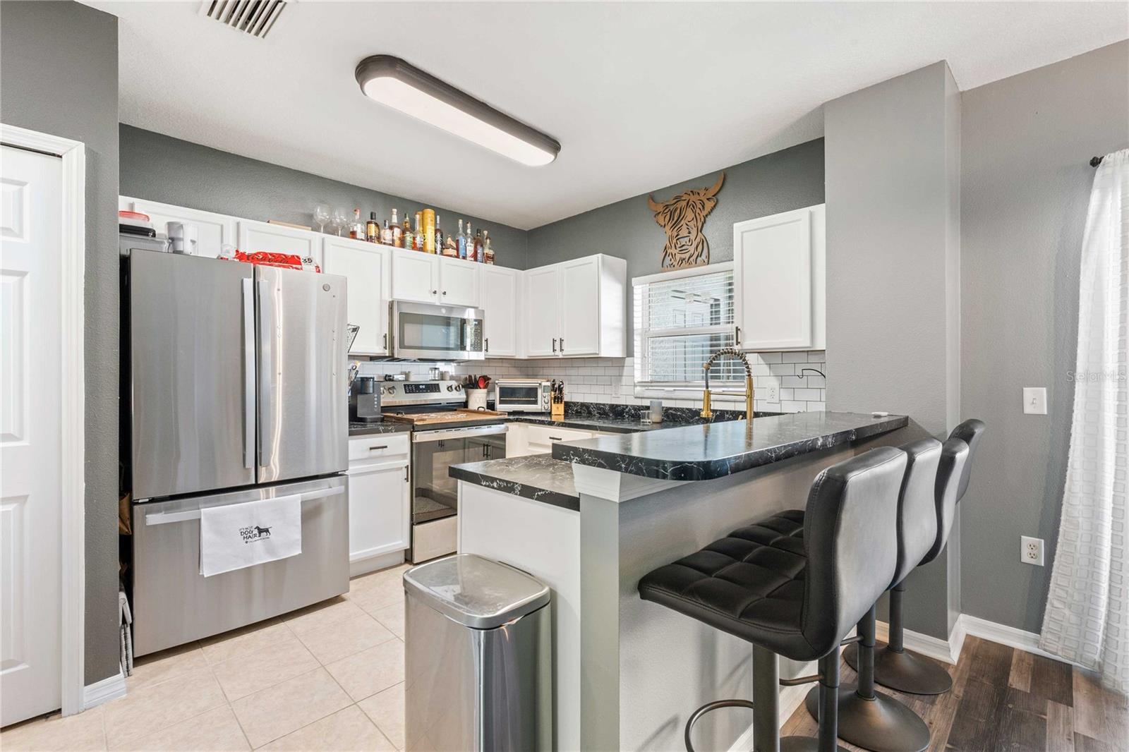 Image 11 of 41 For 1533 Blue Magnolia Road
