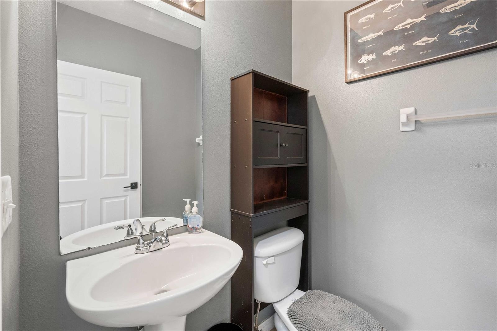 Image 32 of 41 For 1533 Blue Magnolia Road