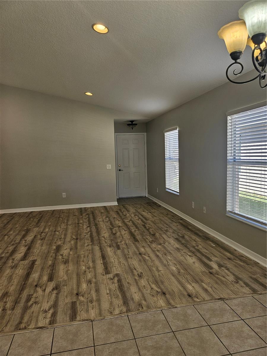 Image 14 of 25 For 21332 Morning Mist Way