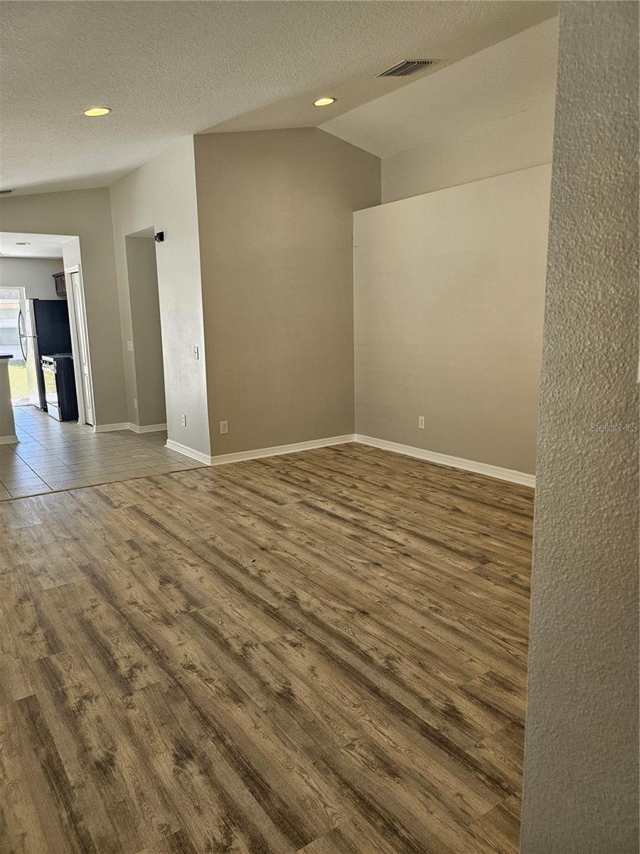 Image 17 of 25 For 21332 Morning Mist Way