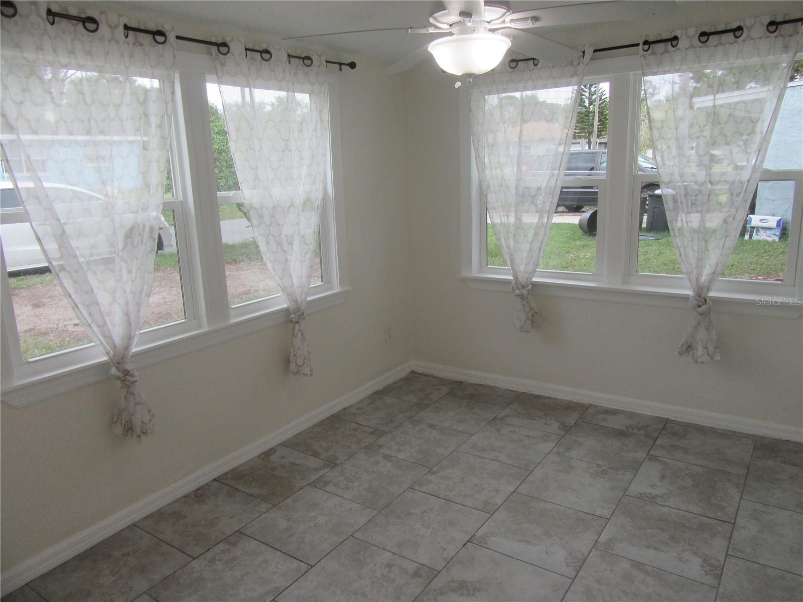 Image 14 of 34 For 11913 104th Street