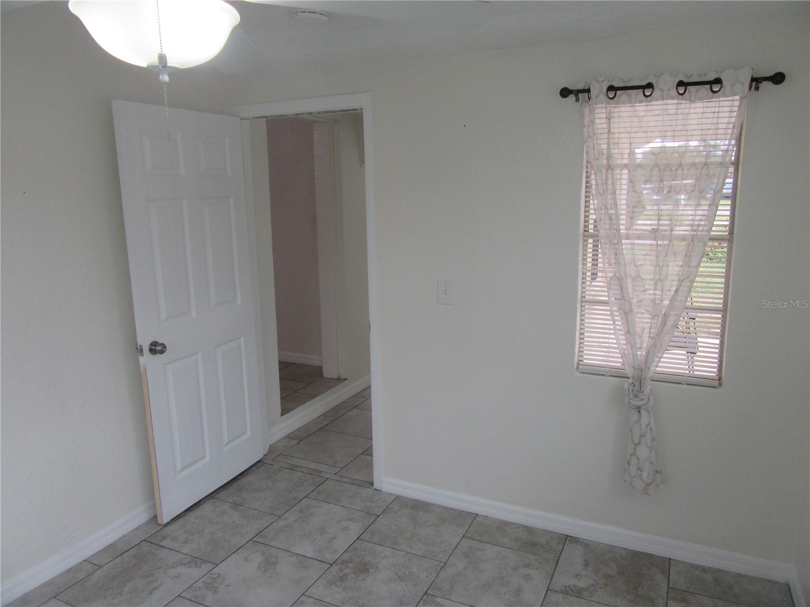 Image 15 of 34 For 11913 104th Street