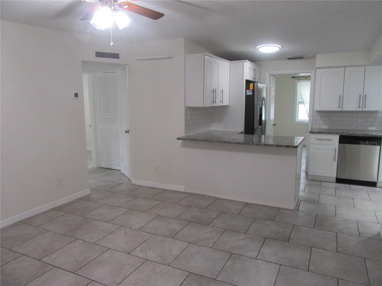 Image 7 of 34 For 11913 104th Street