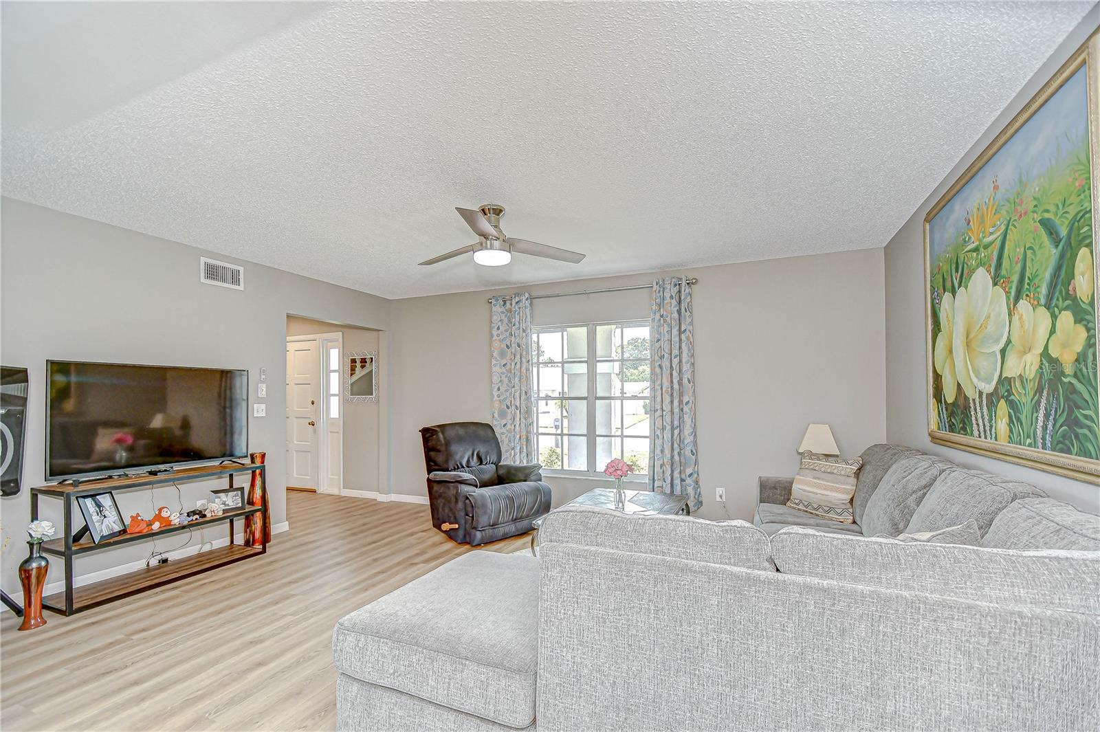 Image 18 of 31 For 12513 Cardiff Drive
