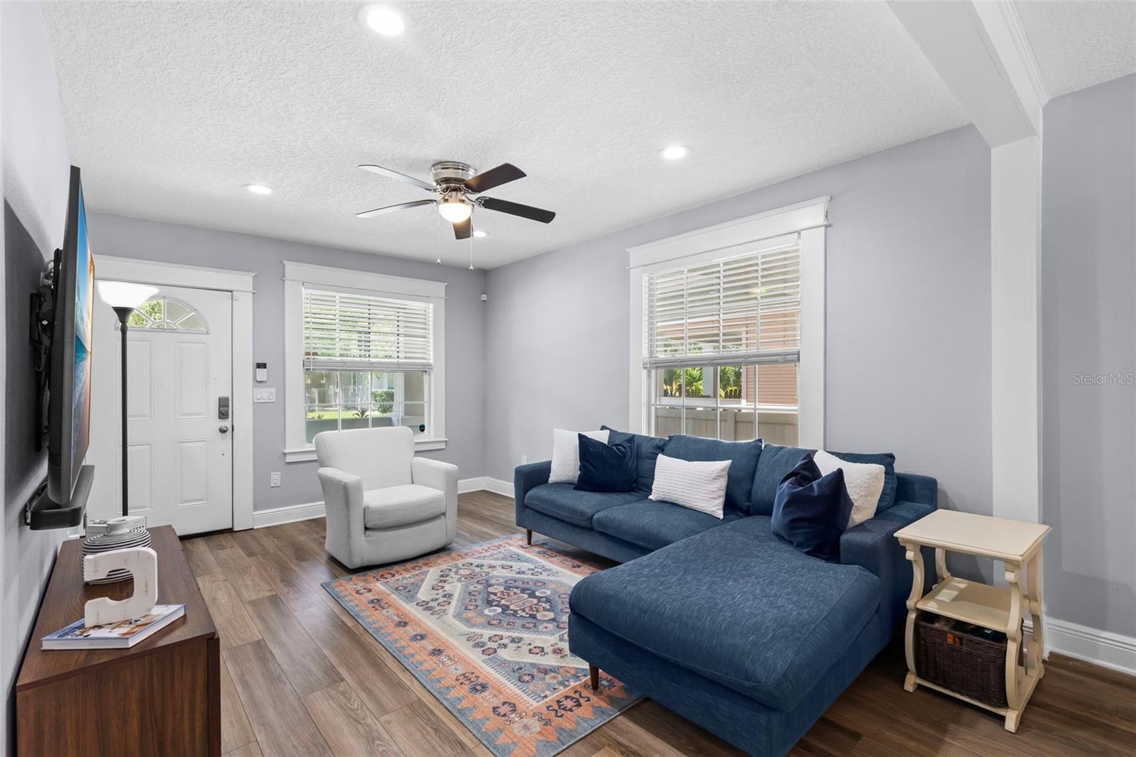 Image 10 of 61 For 112 Chelsea Street