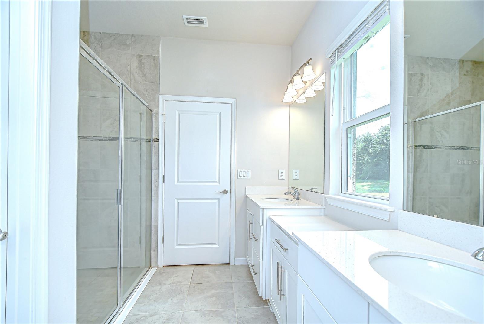 Image 21 of 32 For 8847 Prairie Creek Drive