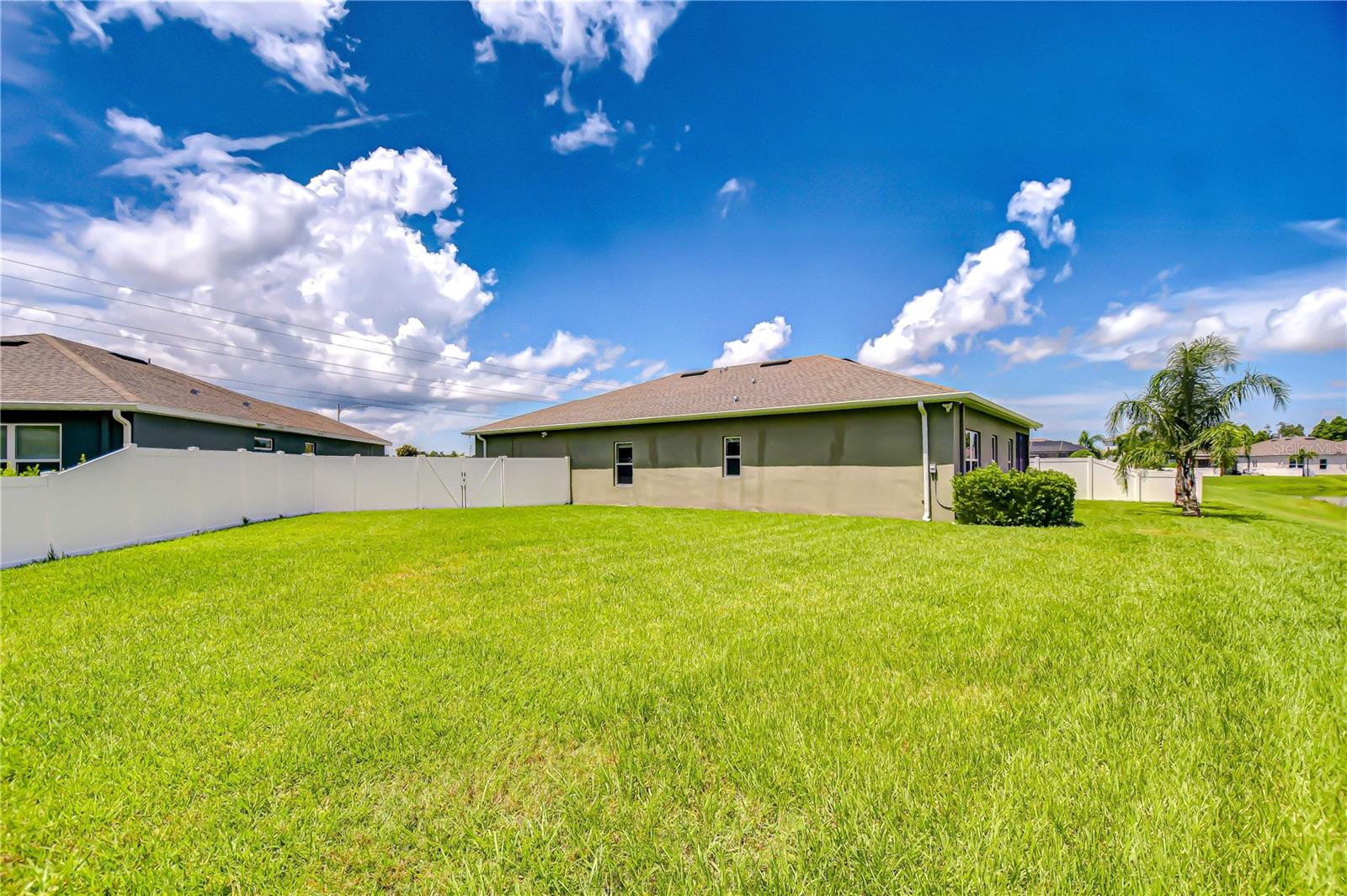 Image 28 of 32 For 8847 Prairie Creek Drive
