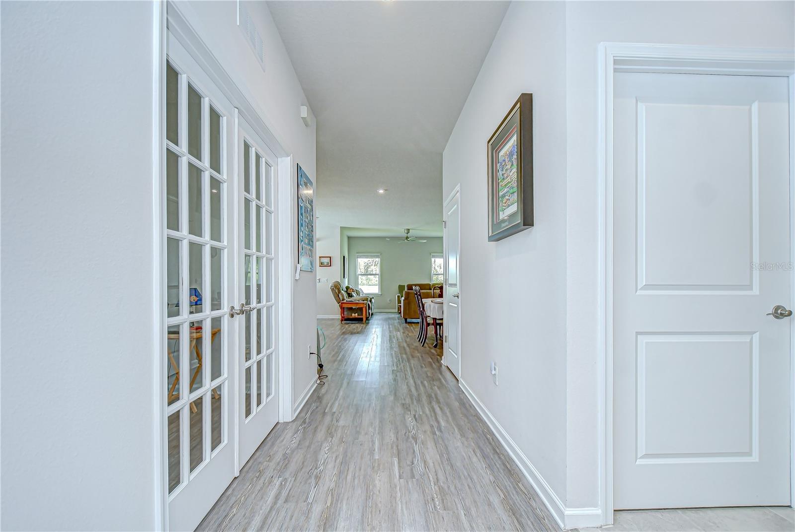Image 6 of 32 For 8847 Prairie Creek Drive