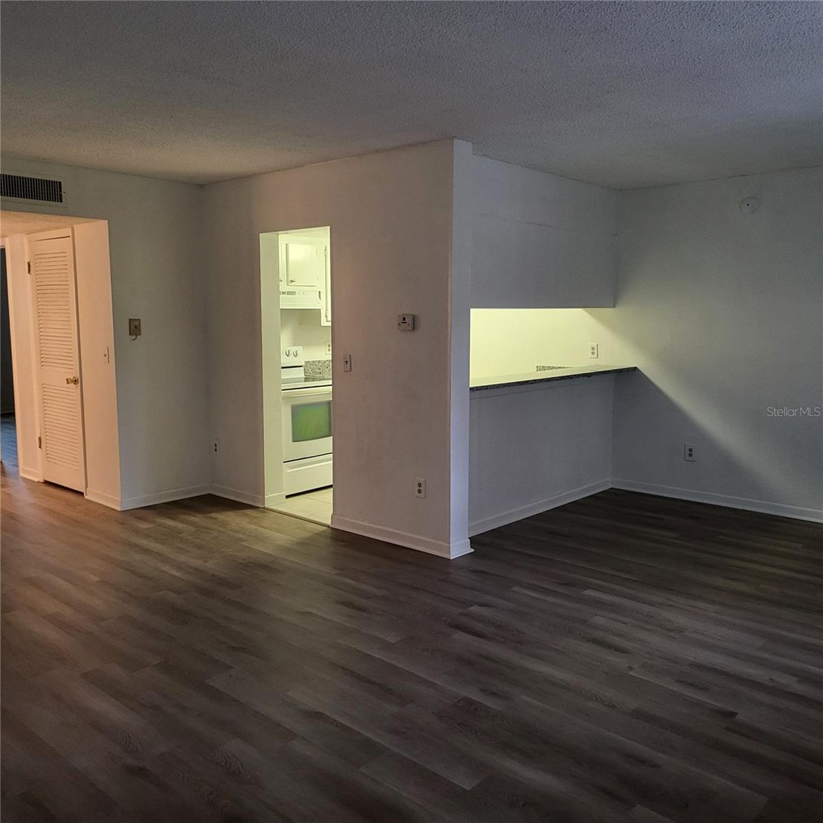 Image 2 of 17 For 2525 Bay Drive E11