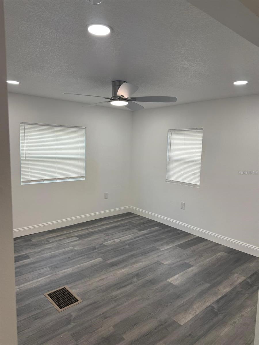 Image 10 of 56 For 3632 Loury Drive