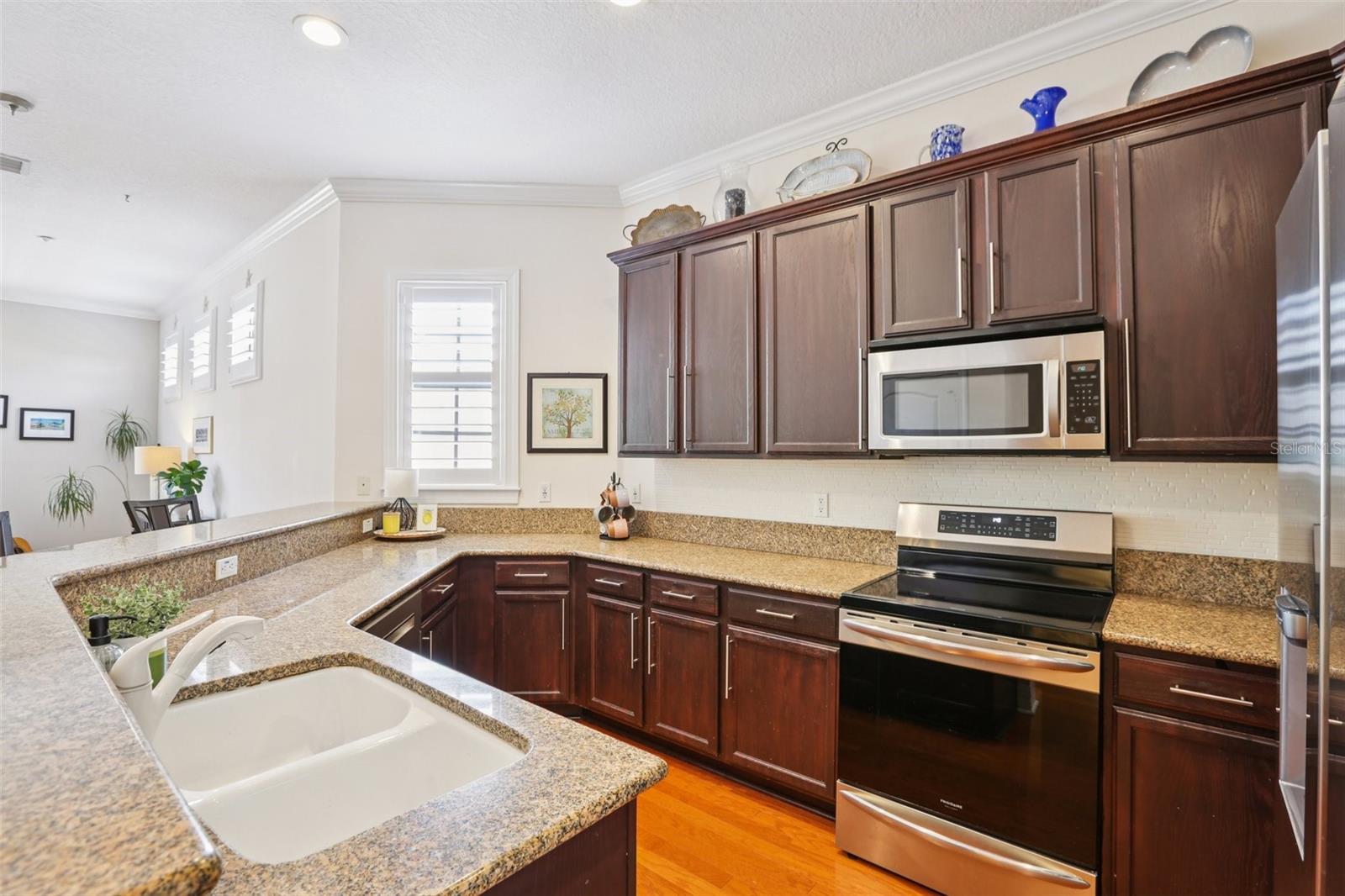 Image 25 of 67 For 6413 Mayra Shores Lane