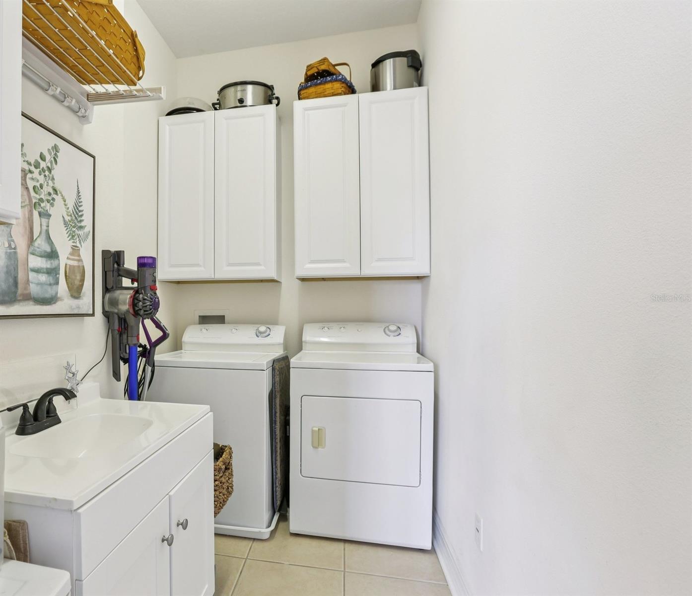 Image 33 of 67 For 6413 Mayra Shores Lane