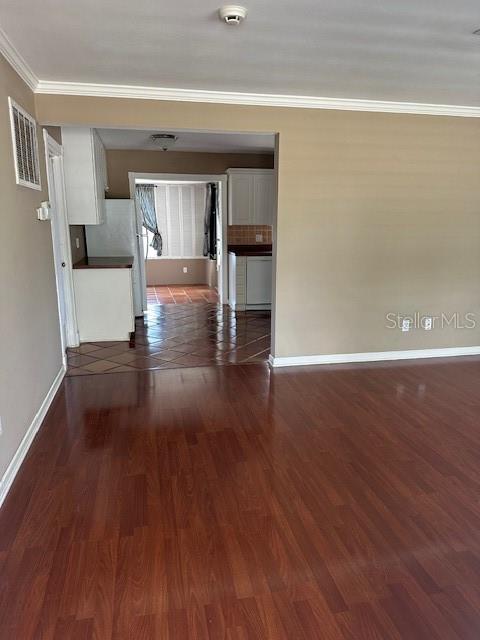 Image 12 of 39 For 1569 Cambridge Drive