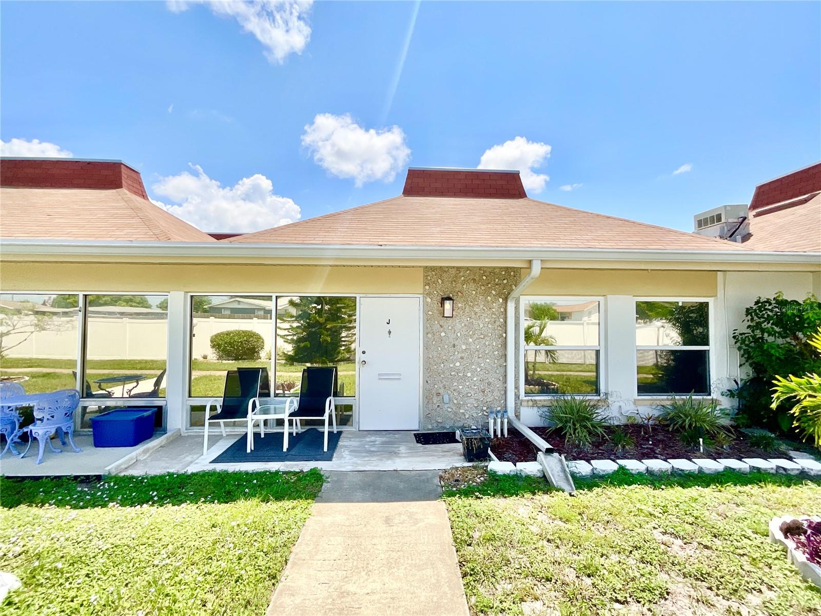 Details for 4345 Tahitian Gardens Circle J, HOLIDAY, FL 34691