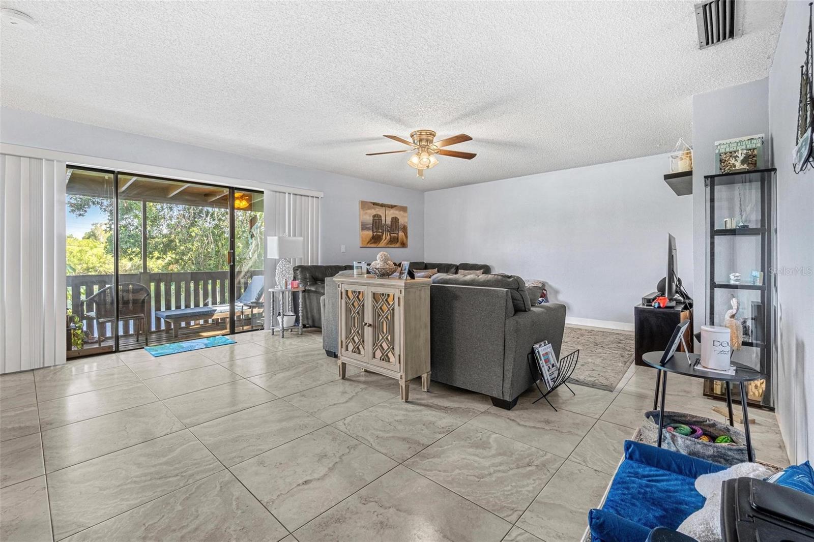Image 6 of 30 For 746 115th Avenue N 1802