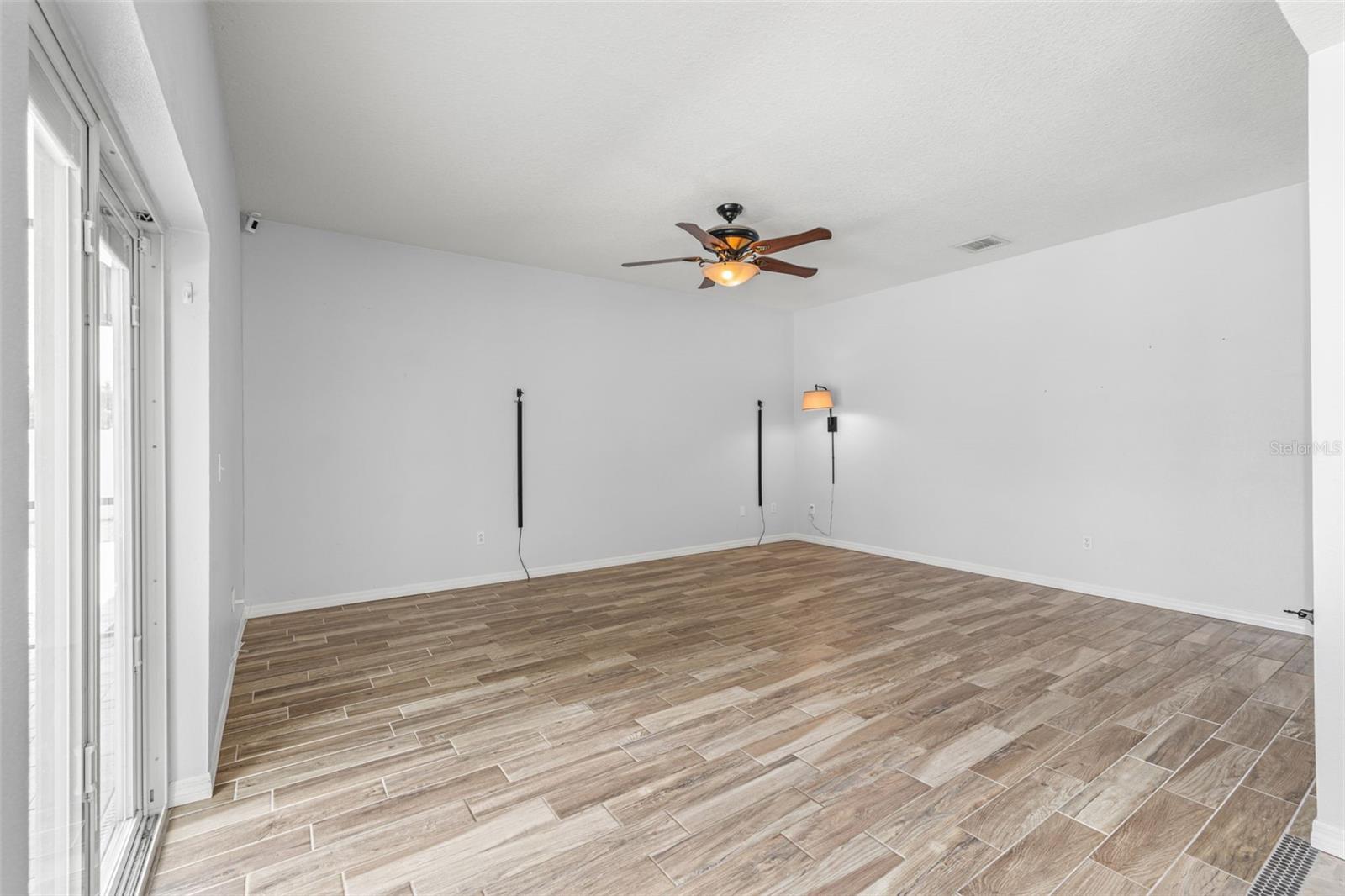 Image 11 of 44 For 11108 Kempton Vista Drive