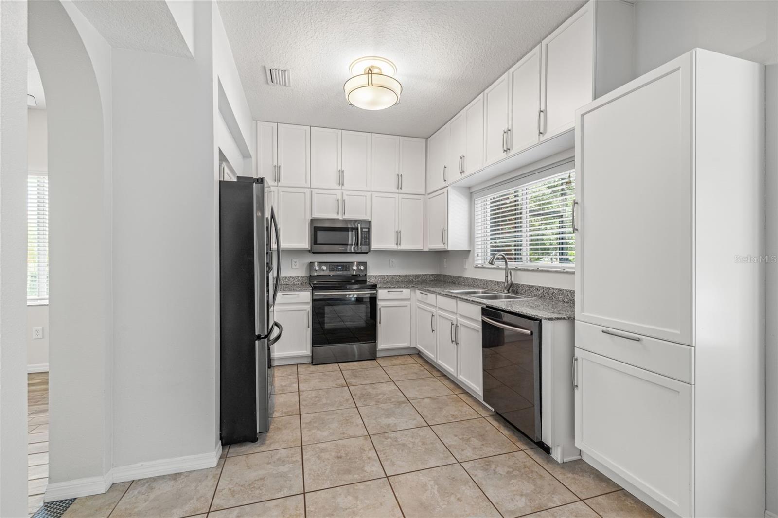 Image 13 of 44 For 11108 Kempton Vista Drive