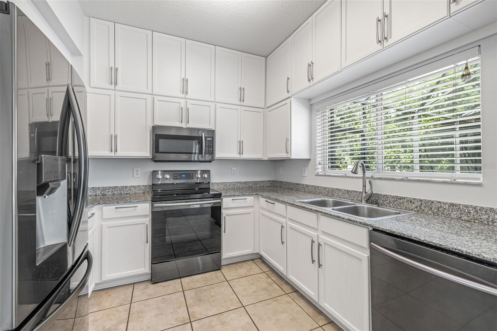 Image 14 of 44 For 11108 Kempton Vista Drive