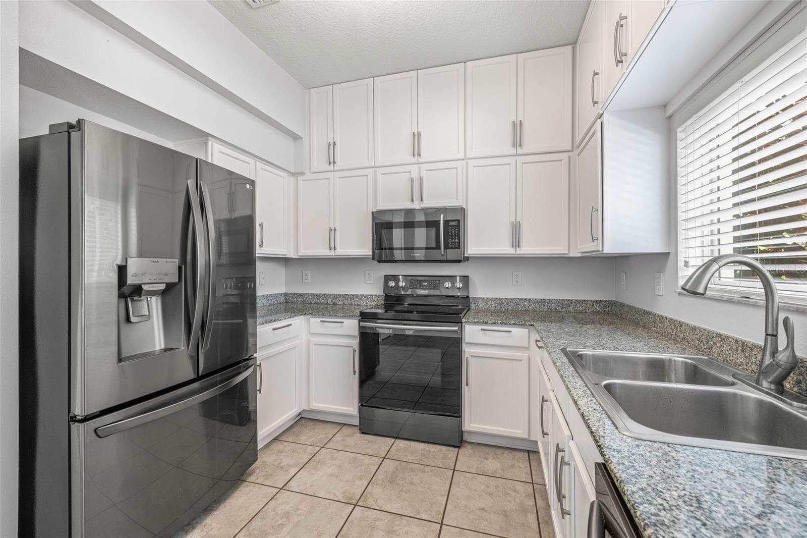 Image 15 of 44 For 11108 Kempton Vista Drive