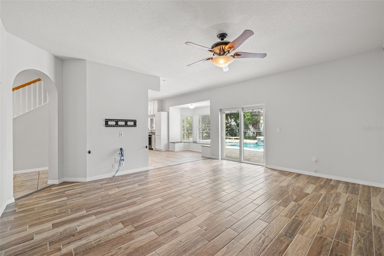 Image 9 of 44 For 11108 Kempton Vista Drive