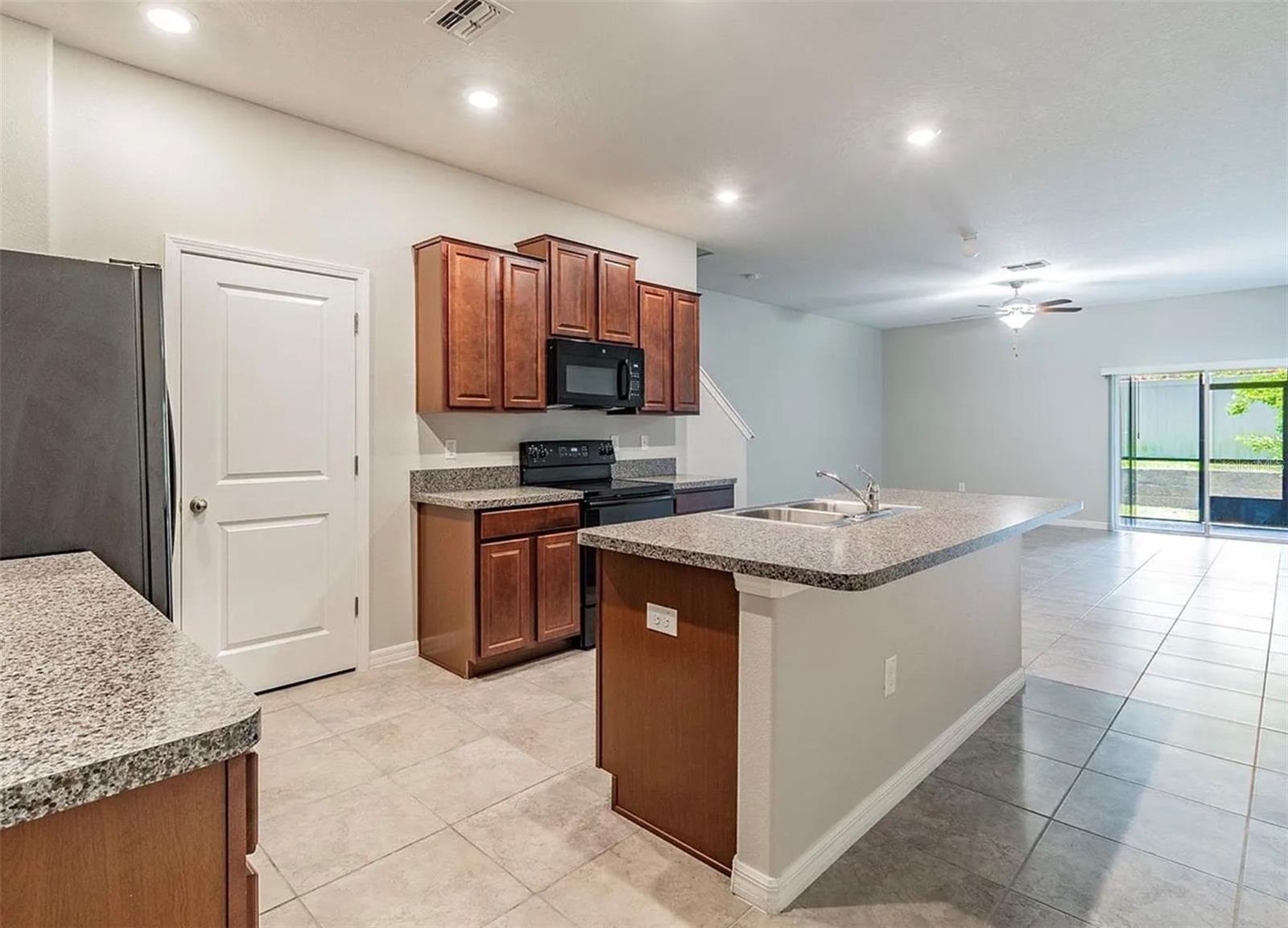 Image 2 of 8 For 10625 Lake Montauk Drive
